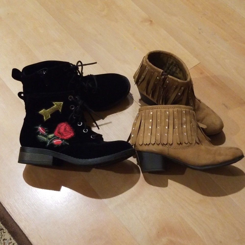 Tan Girls ankle cute boot ONLY-big kids size 2